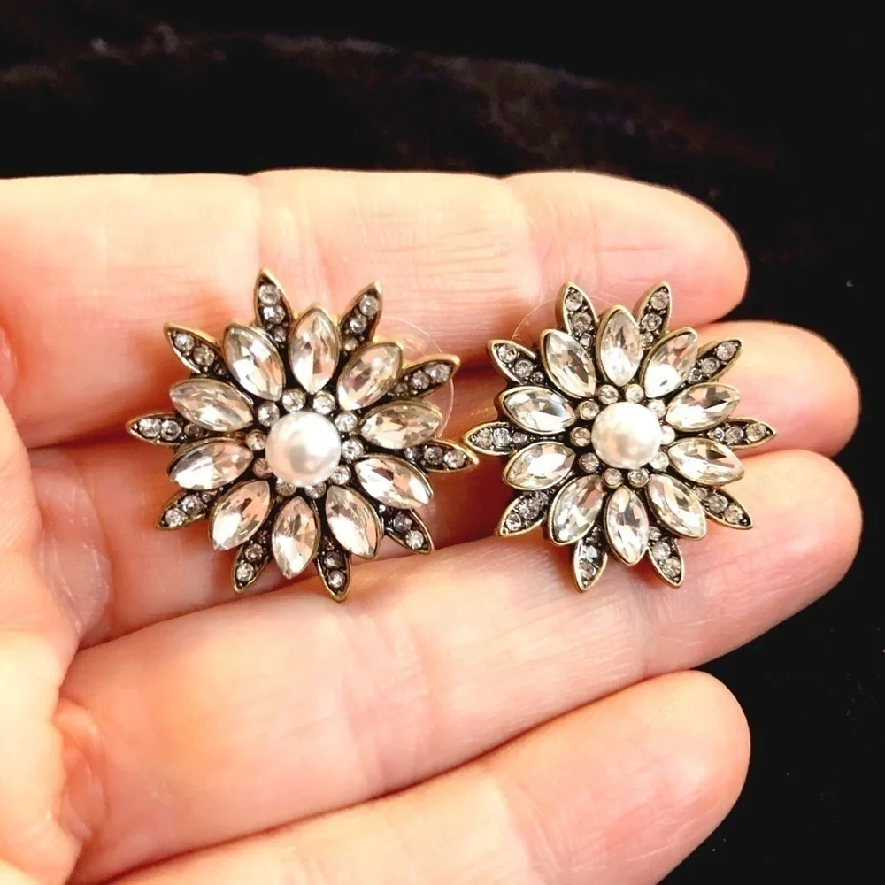 NEW Bridal Earrings CRYSTAL & PEARL Retro Post EARRINGS #176